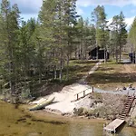 Lakeside Riekonkieppi Villa